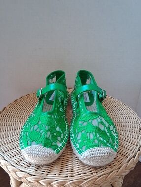 NWOT Steve Madden Green Lace Mary Jane Espadrilles